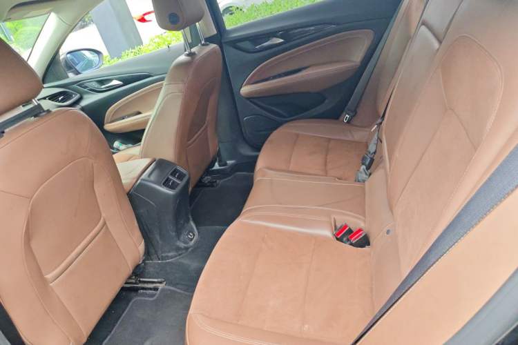 Used Buick Regal 2019 20T Elite Version China VI Standard Left Rear Seat