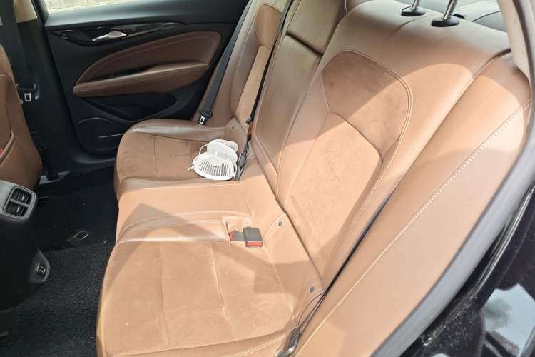 Used Buick Regal 2019 20T Elite Version China VI Standard Left Rear Seat