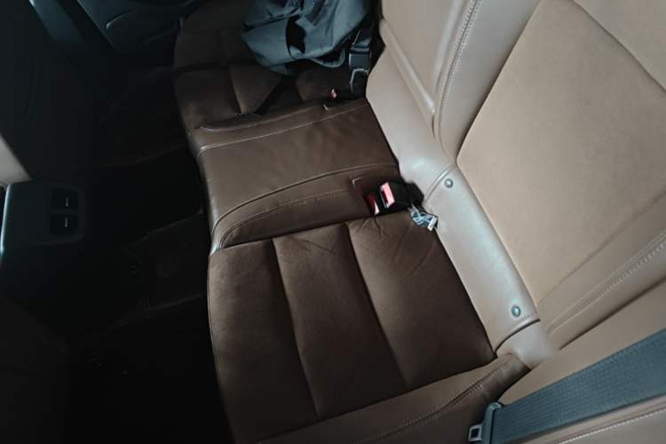 Used Buick Regal 2019 20T Elite Version China VI Standard Left Rear Seat