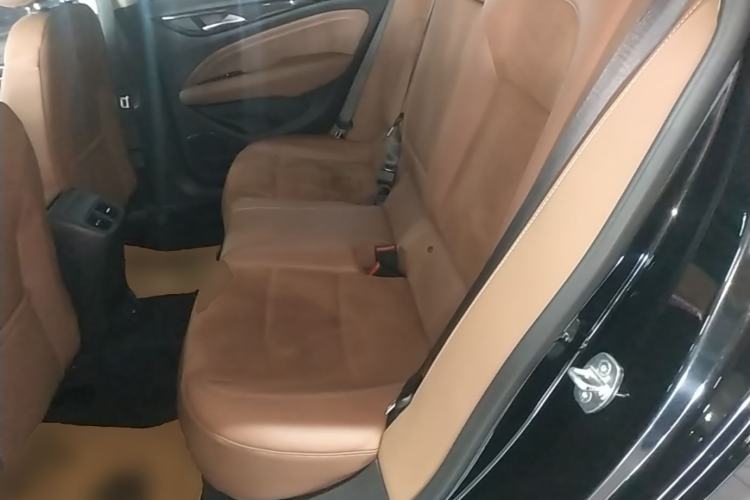 Used Buick Regal 2019 28T Luxury Edition China VI Left Rear Seat