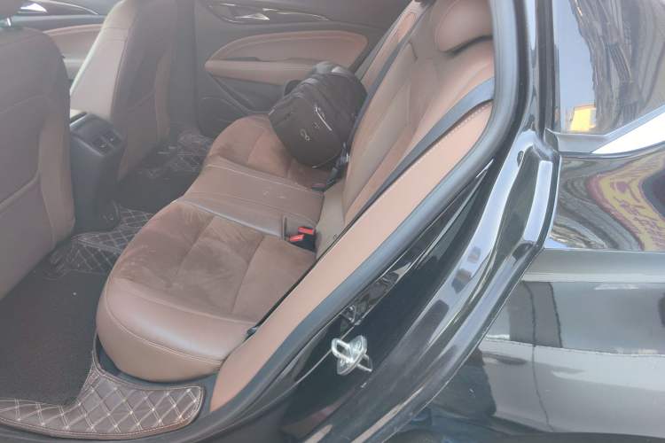 Used Buick Regal 2019 20T Elite Version China V Standard Left Rear Seat