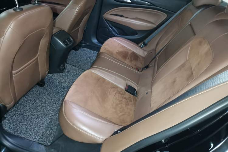 Used Buick Regal 2019 20T Elite Version China VI Standard Left Rear Seat