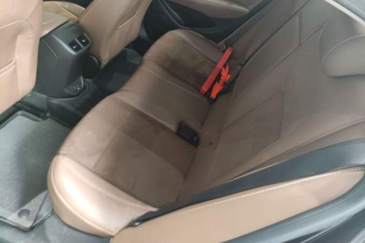 Used Buick Regal 2019 20T Elite Version China VI Standard Left Rear Seat