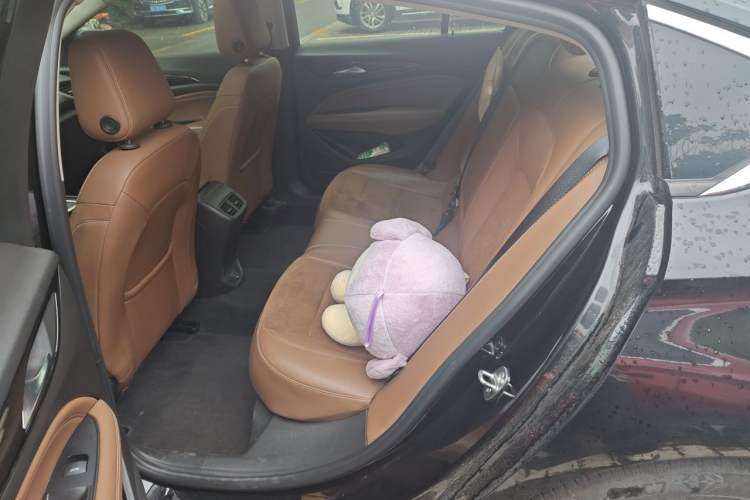 Used Buick Regal 2019 20T Elite Version China VI Standard Left Rear Seat