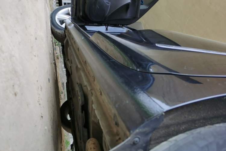 Used Buick Regal 2019 20T Elite Version China VI Standard Left Side Sill