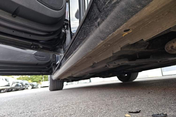 Used Buick Regal 2019 20T Elite Version China V Standard Left Side Sill