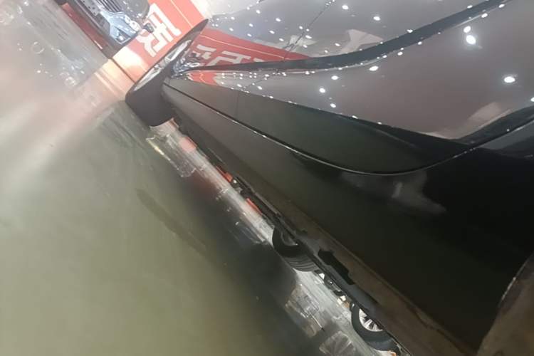 Used Buick Regal 2019 Revised 20T Luxury Version China VI Standard Left Side Sill