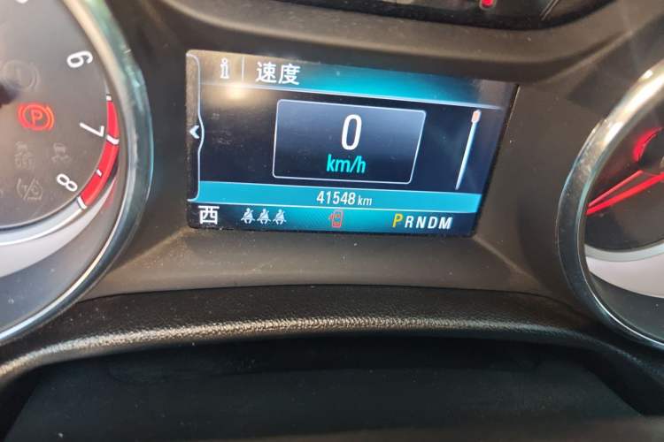 Used Buick Regal 2019 20T Elite Version China VI Standard Odometer Close Up