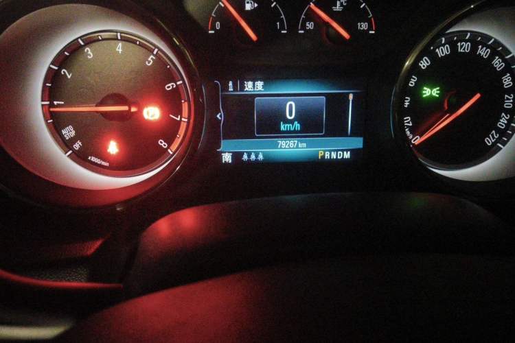 Used Buick Regal 2019 20T Elite Version China VI Standard Odometer Close Up