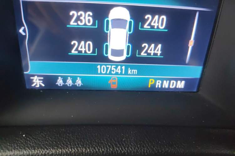 Used Buick Regal 2019 20T Elite Version China VI Standard Odometer Close Up