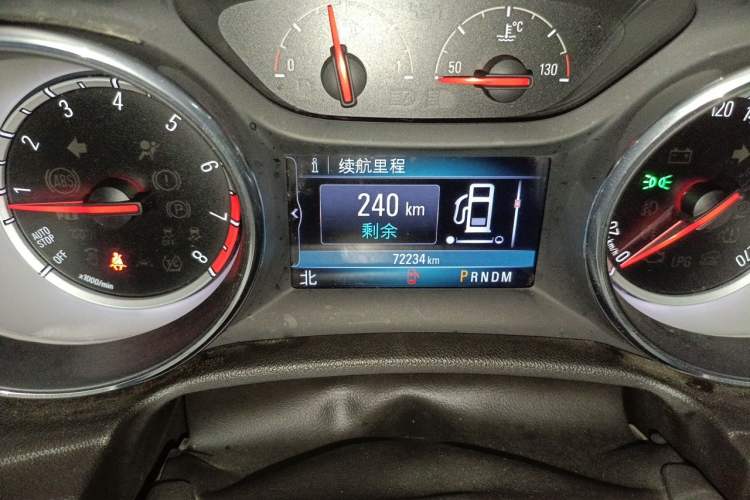 Used Buick Regal 2019 20T Elite Version China VI Standard Odometer Close Up