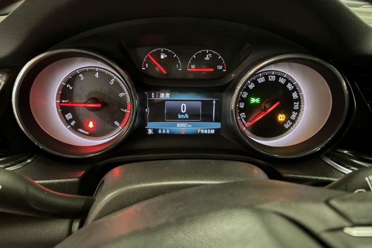 Used Buick Regal 2019 20T Elite Version China VI Standard Odometer Close Up