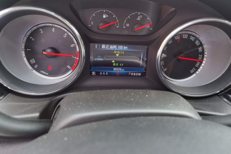 Used Buick Regal 2019 20T Elite Version China VI Standard Odometer Close Up