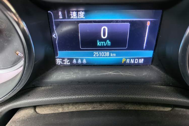 Used Buick Regal 2019 20T Elite Version China VI Standard Odometer Close Up