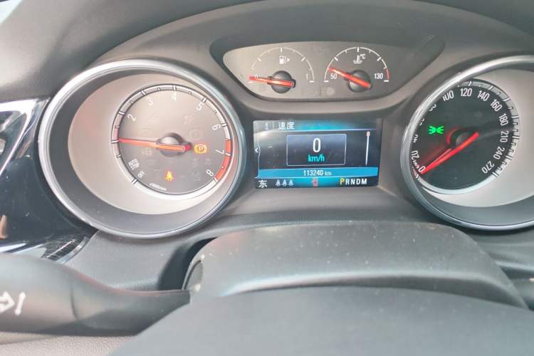 Used Buick Regal 2019 Revised 20T Luxury Version China VI Standard Odometer Close Up