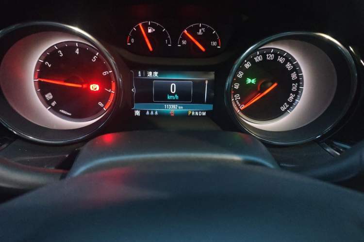 Used Buick Regal 2019 20T Elite Version China VI Standard Odometer Close Up