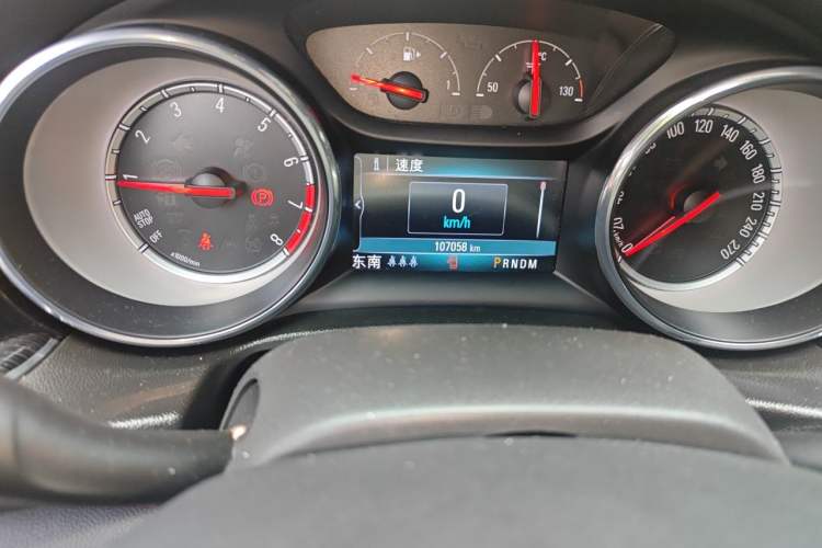 Used Buick Regal 2019 Revised 20T Luxury Version China VI Standard Odometer Close Up