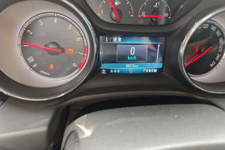 Used Buick Regal 2019 20T Elite Version China VI Standard Odometer Close Up