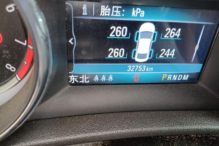 Used Buick Regal 2019 20T Elite Version China VI Standard Odometer Close Up