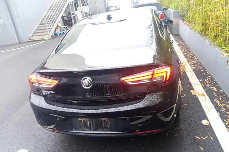 Used Buick Regal 2019 20T Elite Version China VI Standard Rear