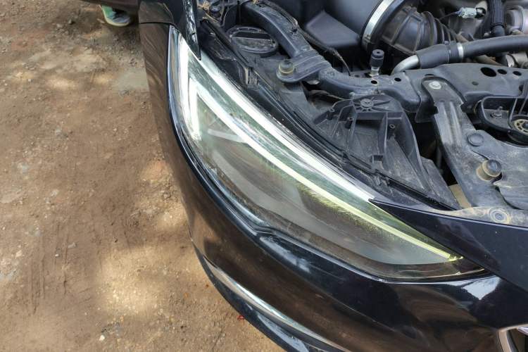 Used Buick Regal 2019 20T Elite Version China VI Standard Right Front Headlight