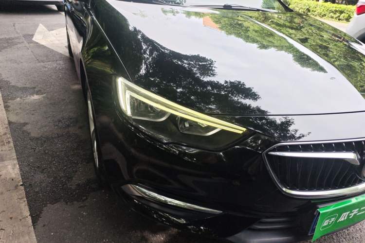 Used Buick Regal 2019 20T Elite Version China VI Standard Right Front Headlight