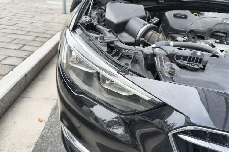 Used Buick Regal 2019 20T Elite Version China VI Standard Right Front Headlight