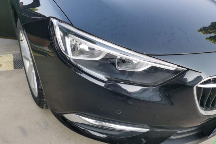 Used Buick Regal 2019 20T Elite Version China VI Standard Right Front Headlight