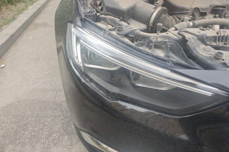Used Buick Regal 2019 20T Elite Version China VI Standard Right Front Headlight