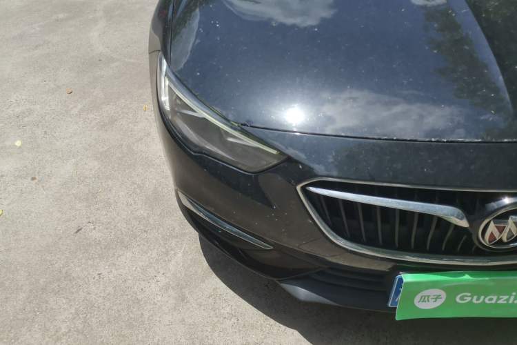Used Buick Regal 2019 20T Elite Version China VI Standard Right Front Headlight