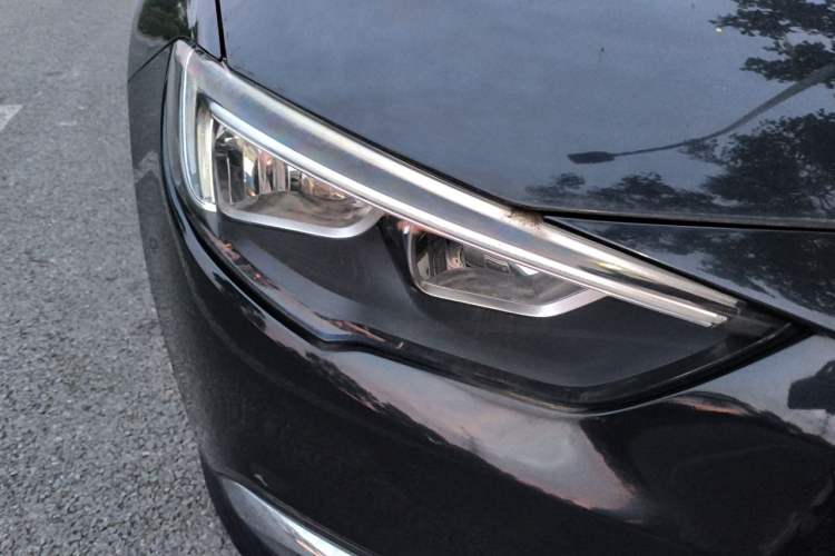 Used Buick Regal 2019 20T Elite Version China VI Standard Right Front Headlight