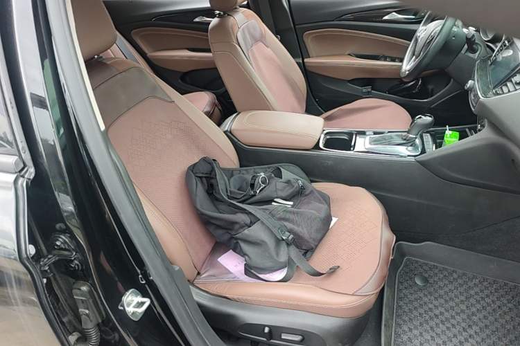 Used Buick Regal 2019 20T Elite Version China VI Standard Right Front Seat