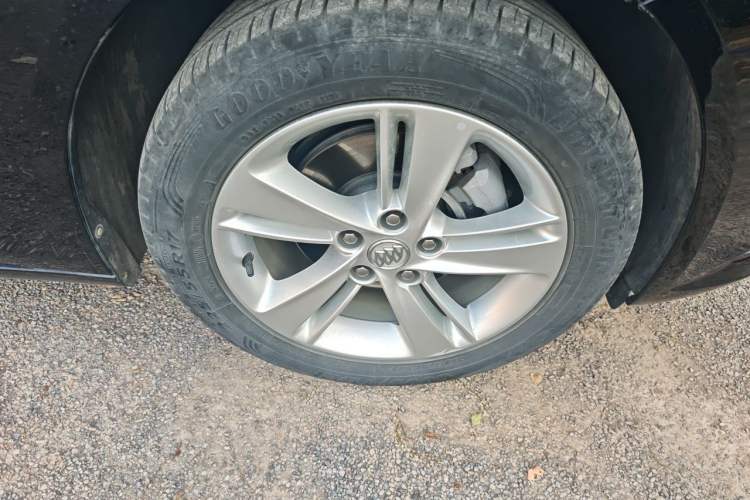 Used Buick Regal 2019 20T Elite Version China VI Standard Right Front Wheel Hub