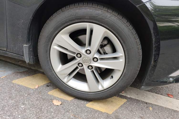 Used Buick Regal 2019 20T Elite Version China V Standard Right Front Wheel Hub
