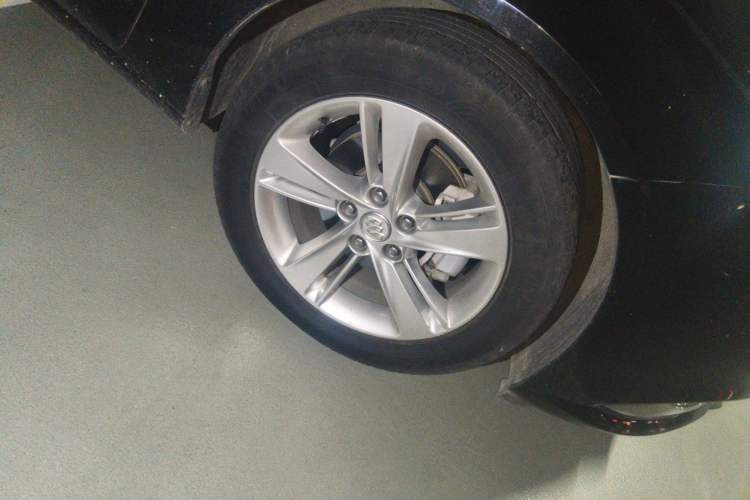 Used Buick Regal 2019 20T Elite Version China VI Standard Right Front Wheel Hub