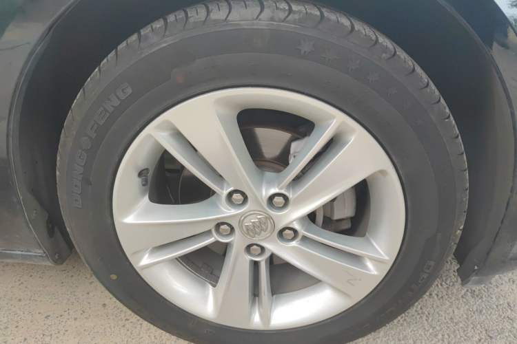 Used Buick Regal 2019 20T Elite Version China VI Standard Right Front Wheel Hub