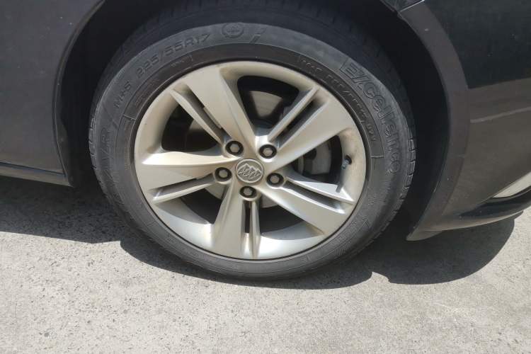 Used Buick Regal 2019 20T Elite Version China VI Standard Right Front Wheel Hub