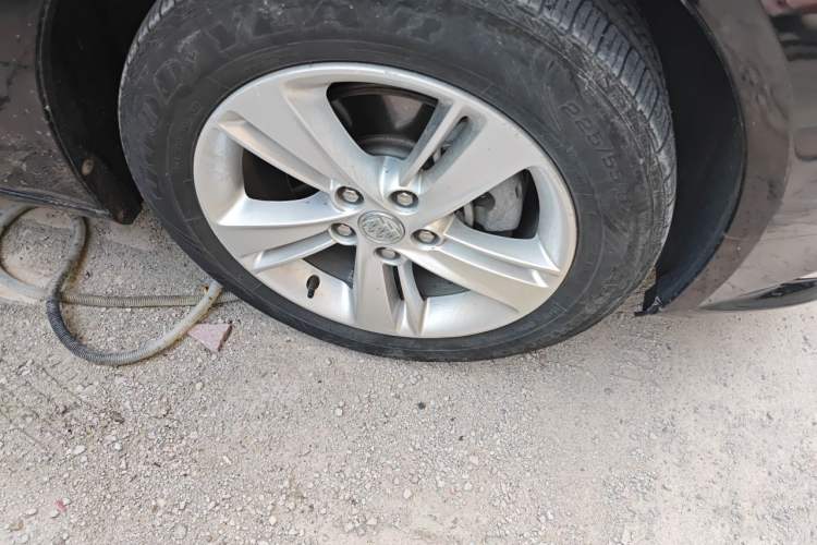 Used Buick Regal 2019 20T Elite Version China VI Standard Right Front Wheel Hub