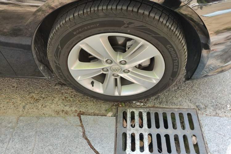 Used Buick Regal 2019 20T Elite Version China VI Standard Right Front Wheel Hub