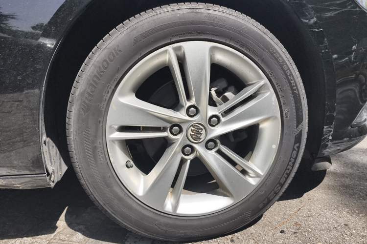Used Buick Regal 2019 20T Elite Version China VI Standard Right Front Wheel Hub