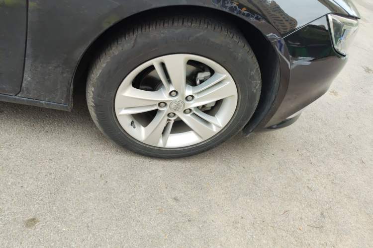 Used Buick Regal 2019 20T Elite Version China VI Standard Right Front Wheel Hub