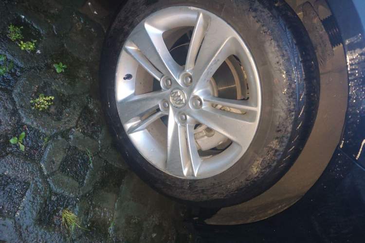 Used Buick Regal 2019 20T Elite Version China VI Standard Right Front Wheel Hub