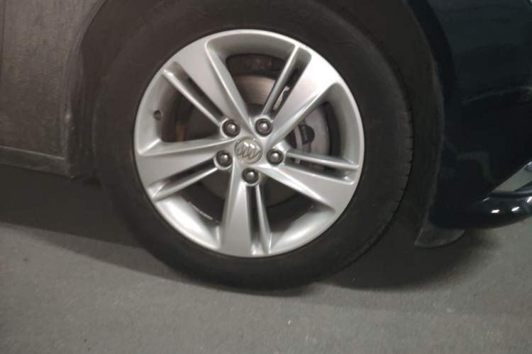 Used Buick Regal 2019 20T Elite Version China VI Standard Right Front Wheel Hub