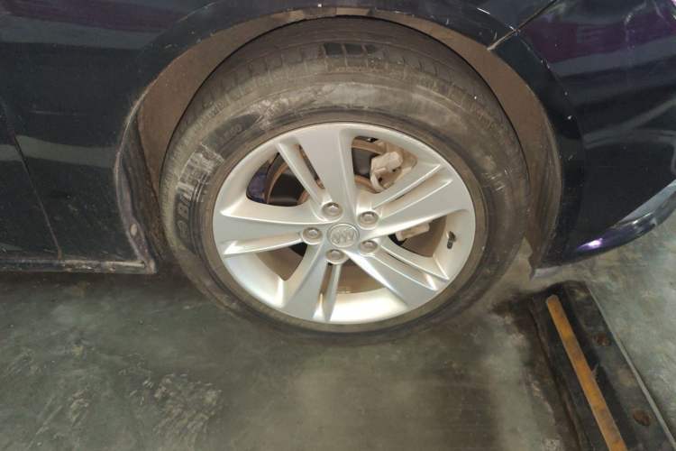Used Buick Regal 2019 20T Elite Version China VI Standard Right Front Wheel Hub