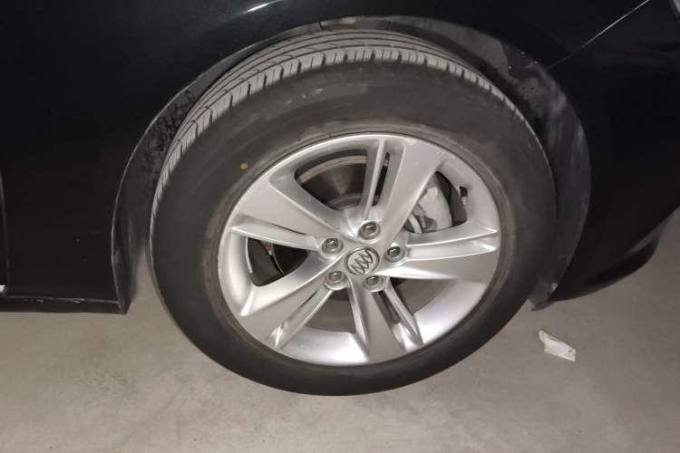 Used Buick Regal 2019 20T Elite Version China VI Standard Right Front Wheel Hub