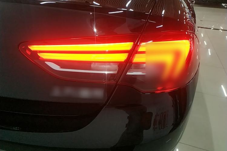 Used Buick Regal 2019 28T Luxury Edition China VI Right Rear Taillight