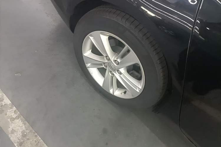 Used Buick Regal 2019 20T Elite Version China VI Standard Right Rear Wheel Hub