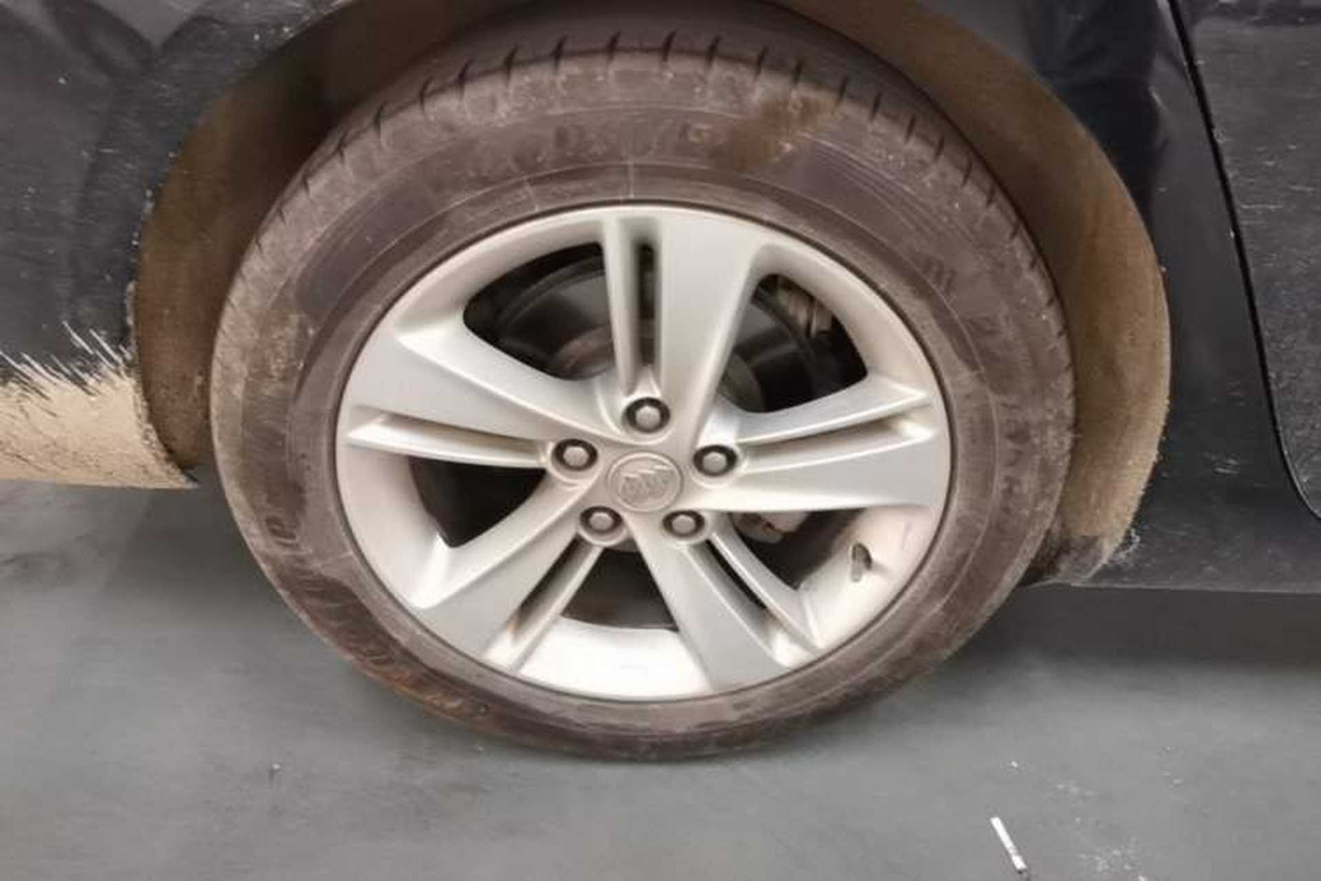 Used Buick Regal 2019 20T Elite Version China VI Standard Right Rear Wheel Hub