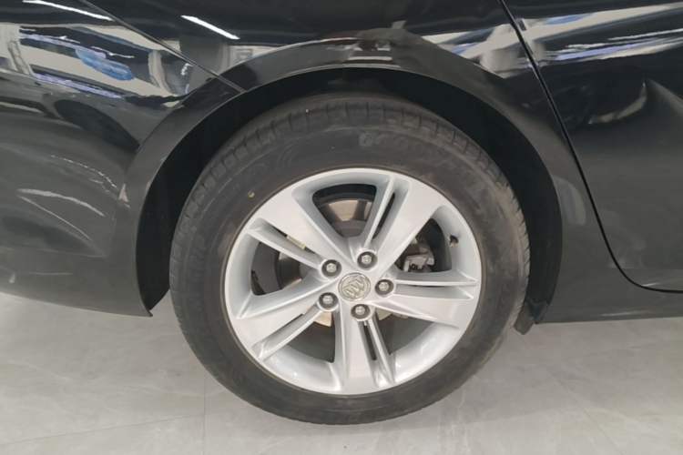 Used Buick Regal 2019 20T Elite Version China VI Standard Right Rear Wheel Hub