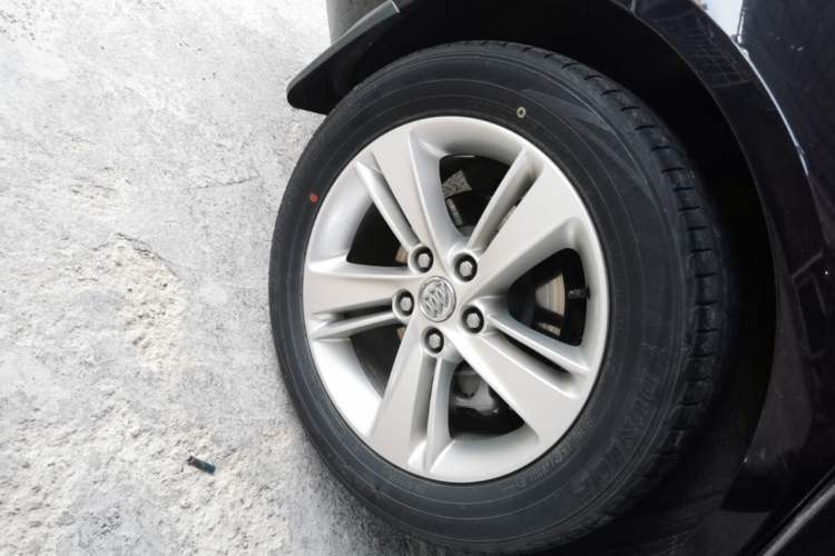 Used Buick Regal 2019 20T Luxury Model China VI Standard Right Rear Wheel Hub